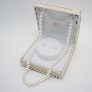 Freshwater Pearls - White Set - 14kt Gold - Click Image to Close